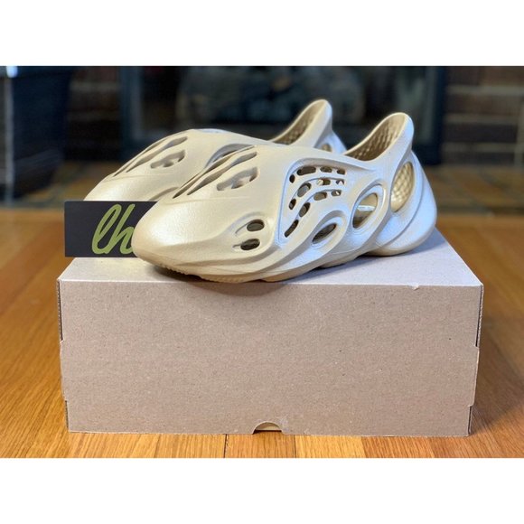 Size 12 Adidas Yeezy FoamRNNR "Ochre" - Picture 2 of 5